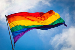 1280px-Rainbow_flag_breeze